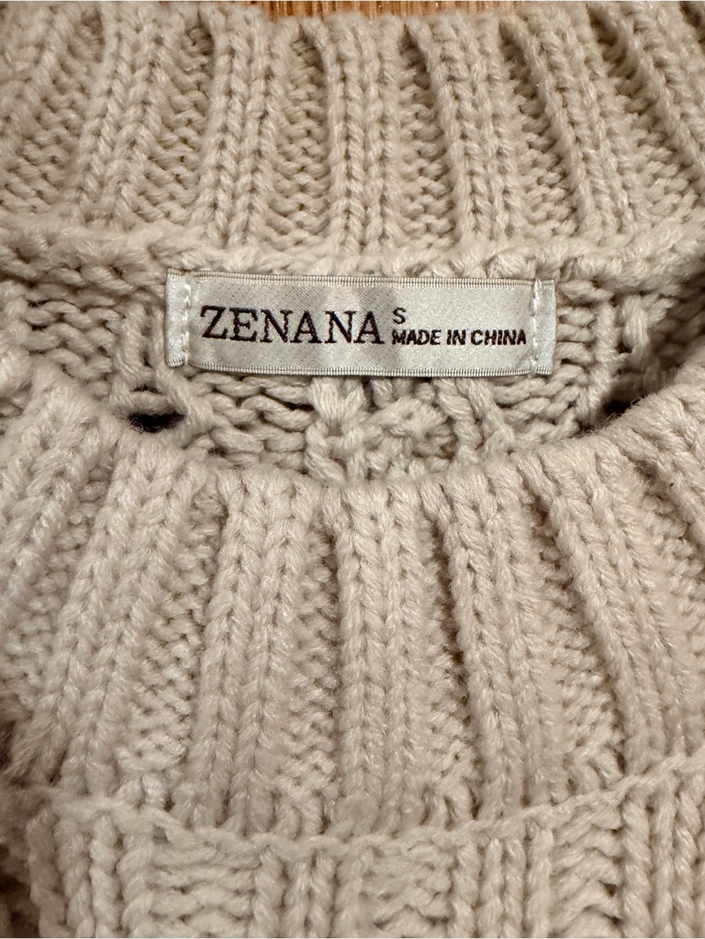 Zenana Outfitters Cream Cable-Knit Short Sleeve Crew Sweater - Picture 4 of 4